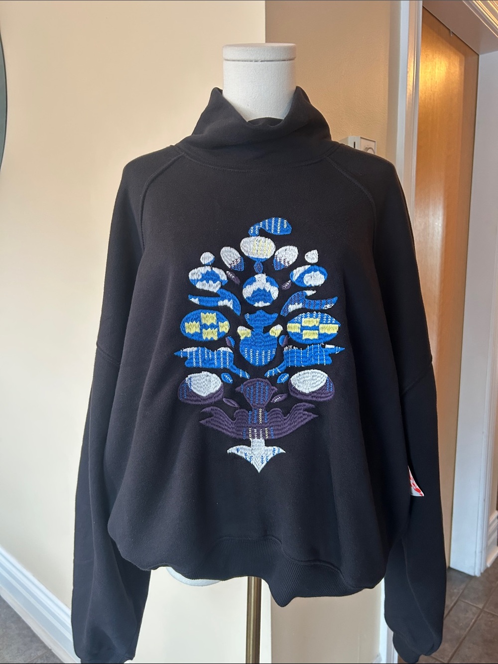 FREE PEOPLE × Movement On Your Mark Logo Mock Neck Pullover size medium - Picture 6 of 9